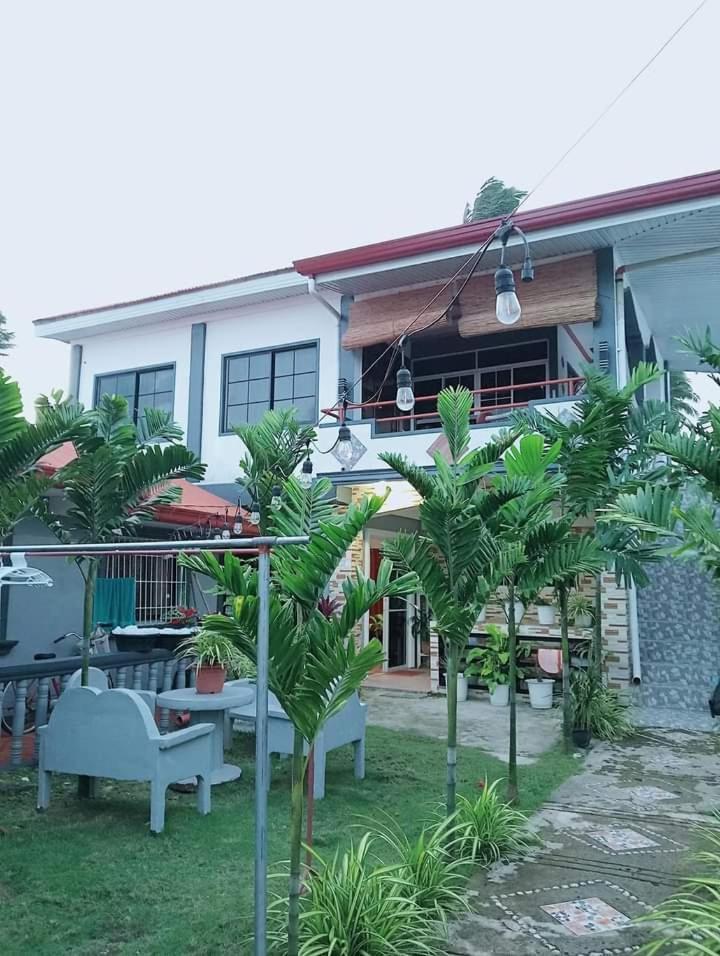 Zia Homestay Burgos  Экстерьер фото