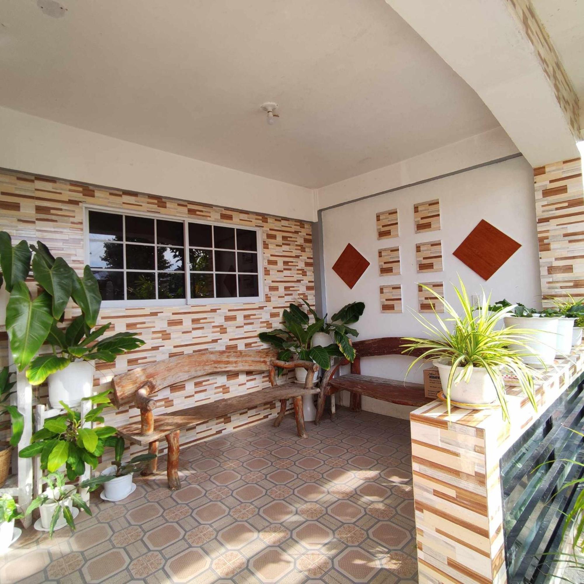 Zia Homestay Burgos  Экстерьер фото